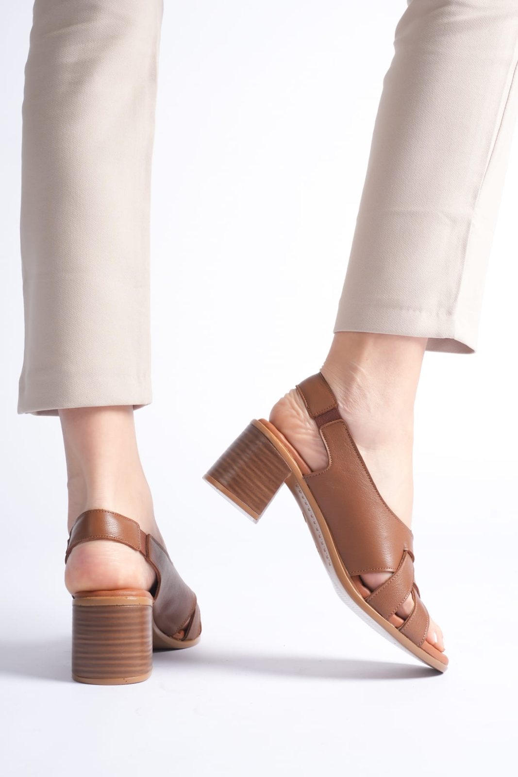 Genuine Leather Woman Sandal 11